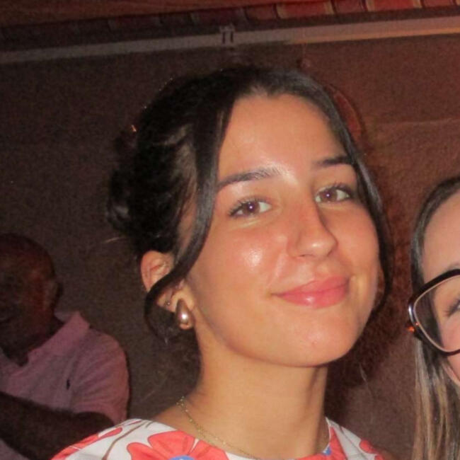 Babysitter in Anglet: Jeanne