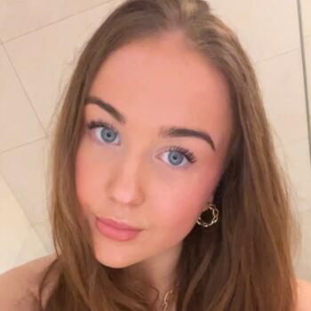 Babysitter in Drogheda: Ava