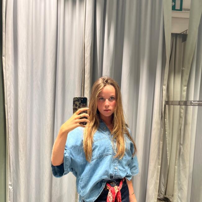 Babysitter in Toulouse: Hannah