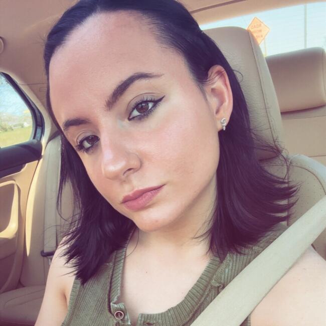 Babysitter in Pasadena (Maryland): Hannah