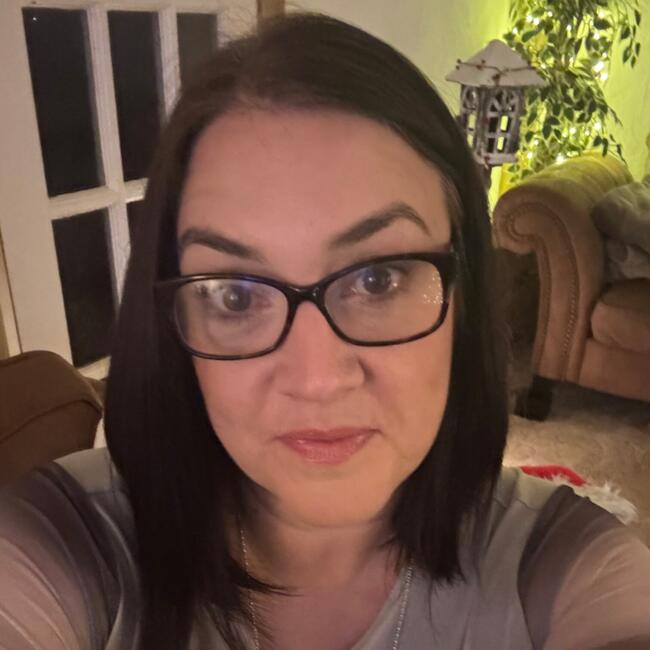 Babysitter in Uxbridge: Victoria