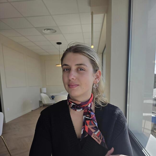 Babysitter in Caluire-et-Cuire: Alice
