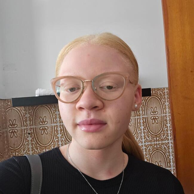 Babysitter στην περιοχή Cacém: Angelina