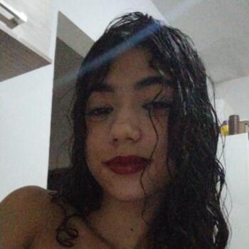 Babysitter in Jaú: Emanuely