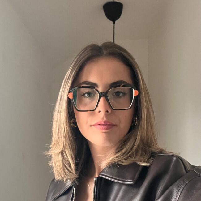 Babysitter in Miraflores de la Sierra: Pilar