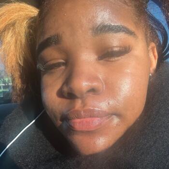 Babysitter Irvington: Mikayla