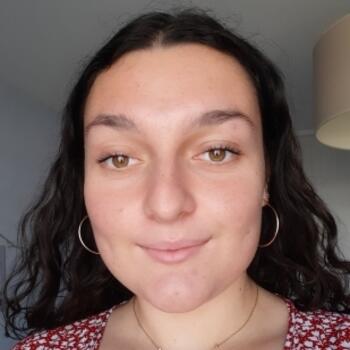Babysitter in Saint-Benoît: Camille