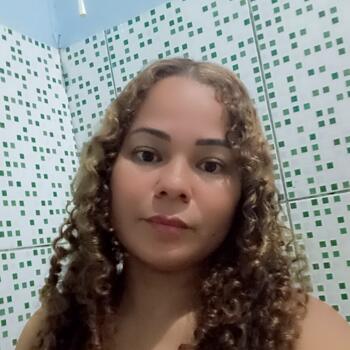 Babá Vinhedo: Anaclaudia de