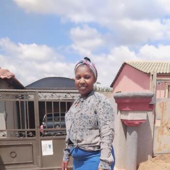 Babysitter Durban: Anelisiwe