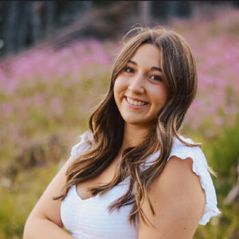 Babysitter Spokane: Olivia