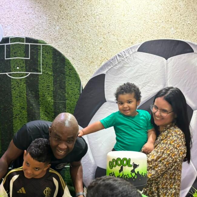 Emprego de babá em Rio de Janeiro: Vivianne