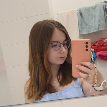 Babysitter Herzele: Enya
