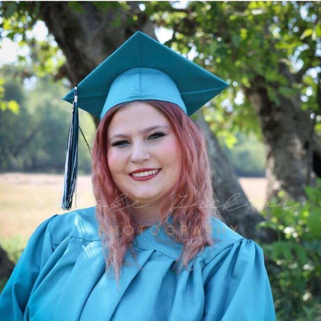 Babysitter in Visalia: Keli