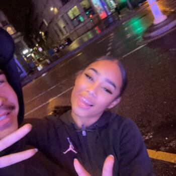 Babysitter in Asnières-sur-Seine: Coralie