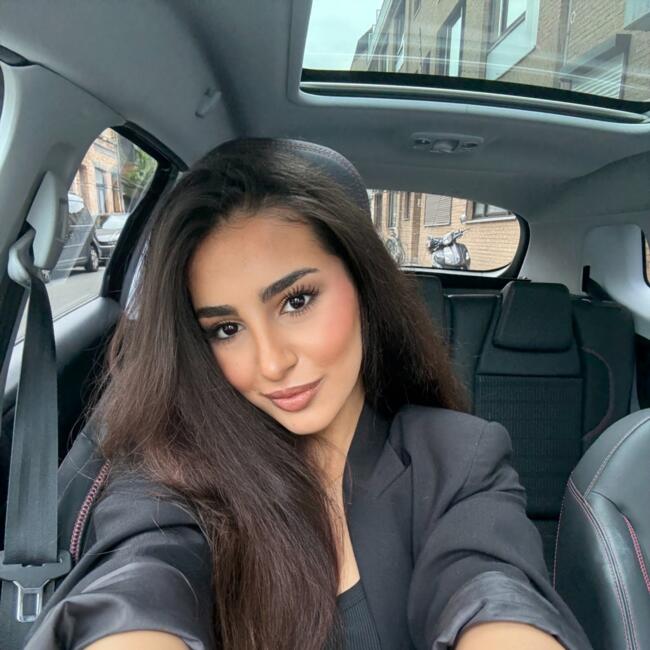 Babysitter in Kortrijk: Maram