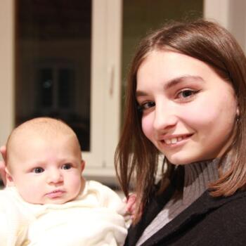 Babysitter a Rapallo: Viola