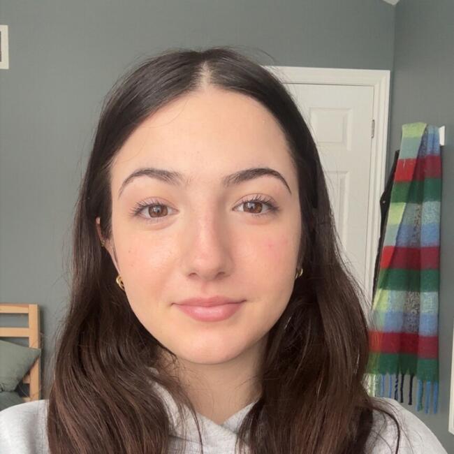 Babysitter in London: Sara