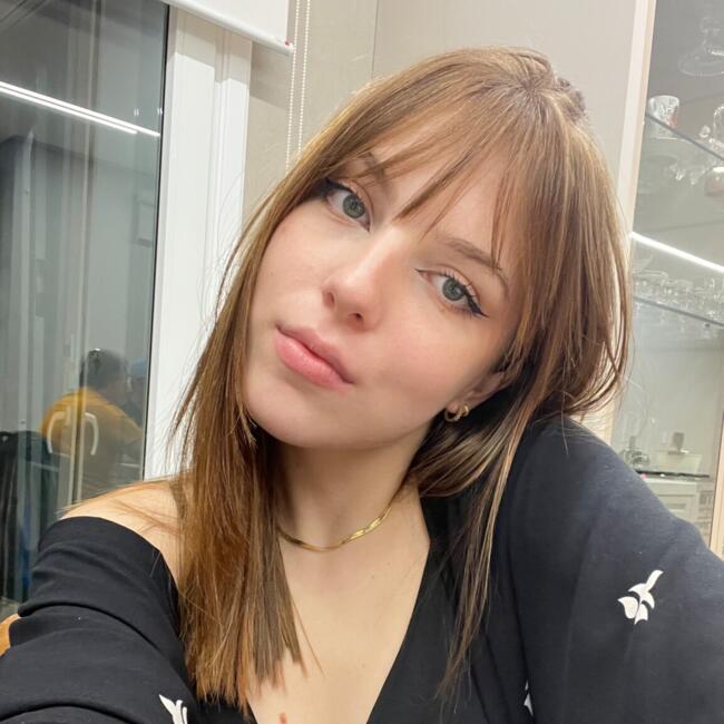 Babysitter in Cascavel: Karla