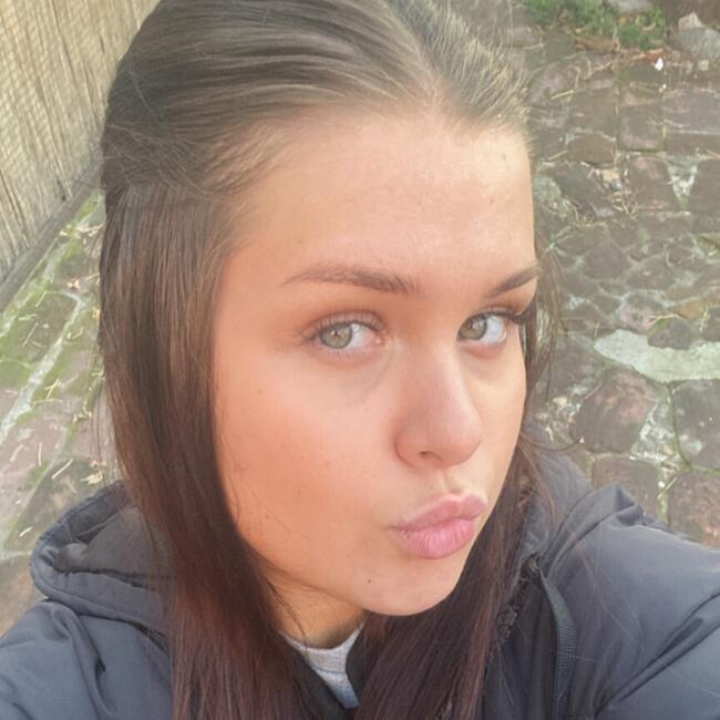 Bebisiterka u Beograd: Elena