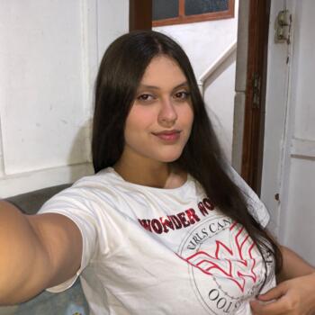 Babysitter in Blumenau: Nicoly