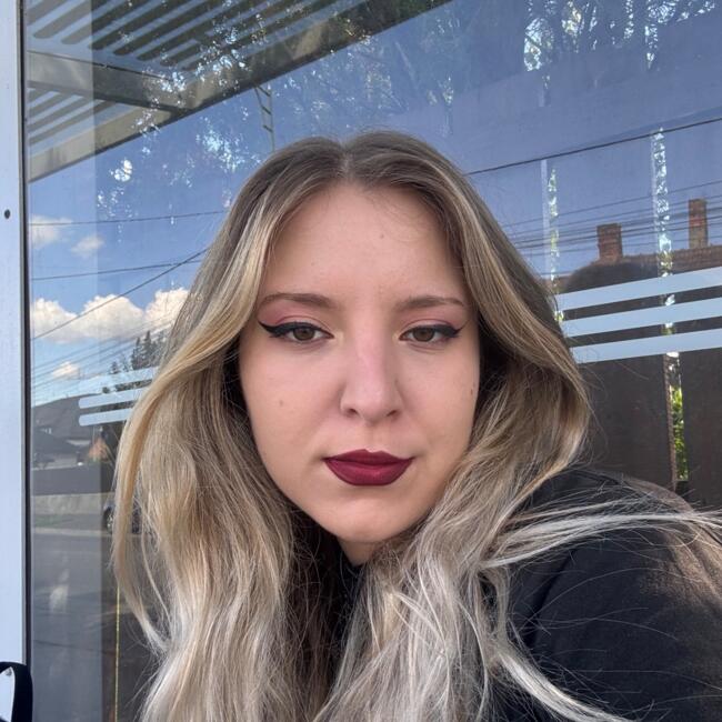 Bonă în Jucu de Sus: Irina