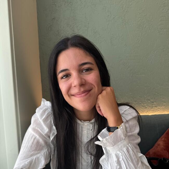 Babysitter in La Chapelle-Saint-Mesmin: Julia