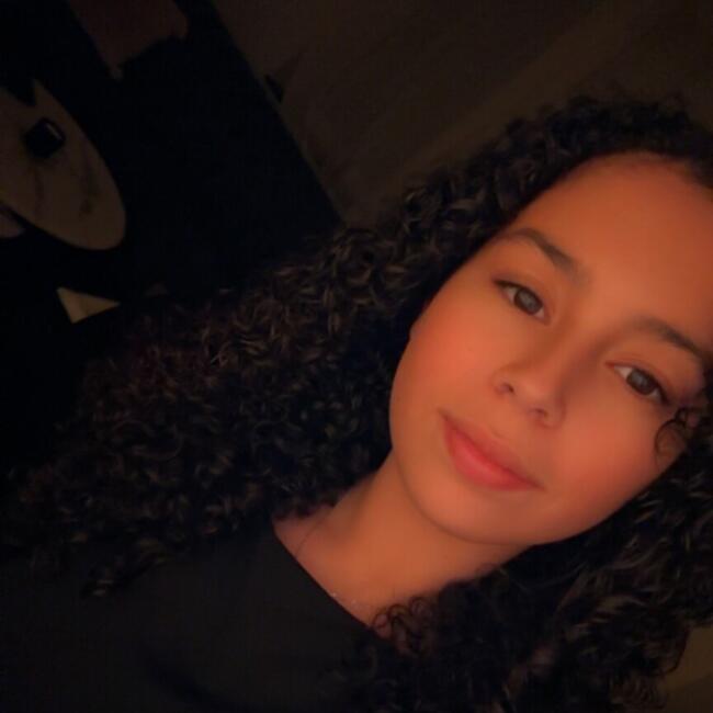 Babysitter in Ans: Lyna