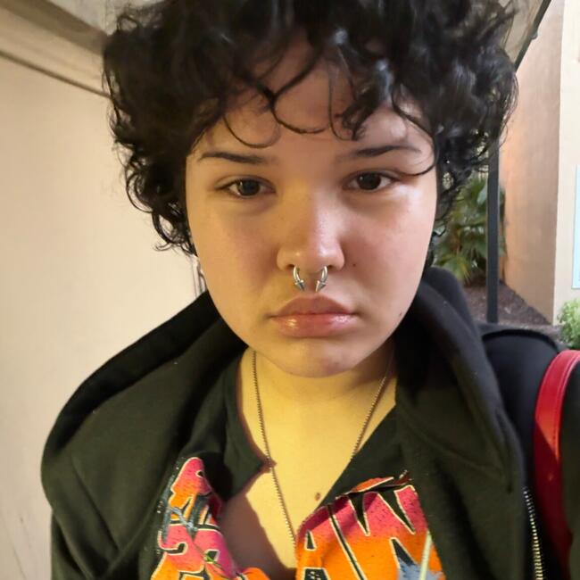 Babysitter in Alameda: Xania