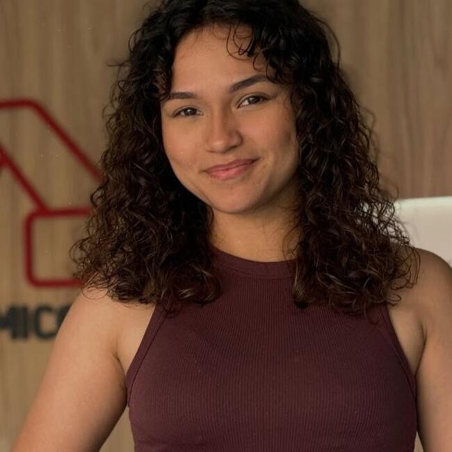 Babá em Umuarama: Nicolly