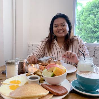 Babysitter Singapore: Atika