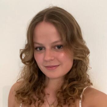 Babysitter in Orléans: Eva