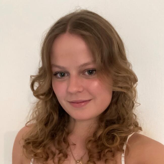 Babysitter in Orléans: Eva