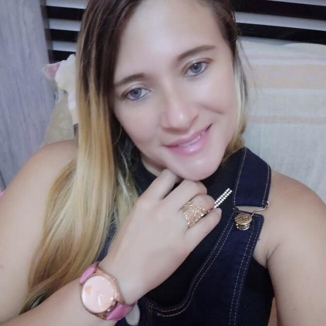 Babysitter in Duque de Caxias: Cristiana
