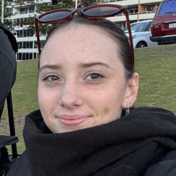 Babysitter Gold Coast: Maddison