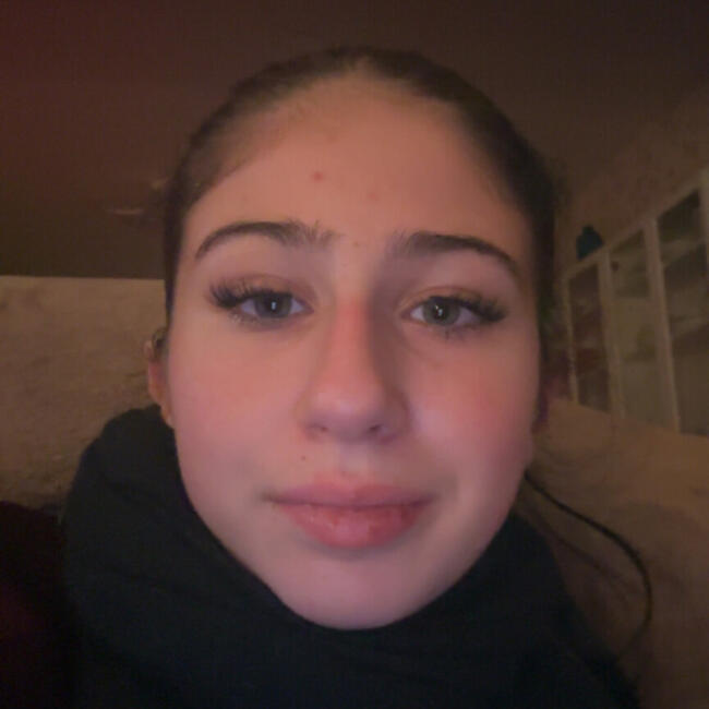 Babysitter in Donnemarie-Dontilly: Charline