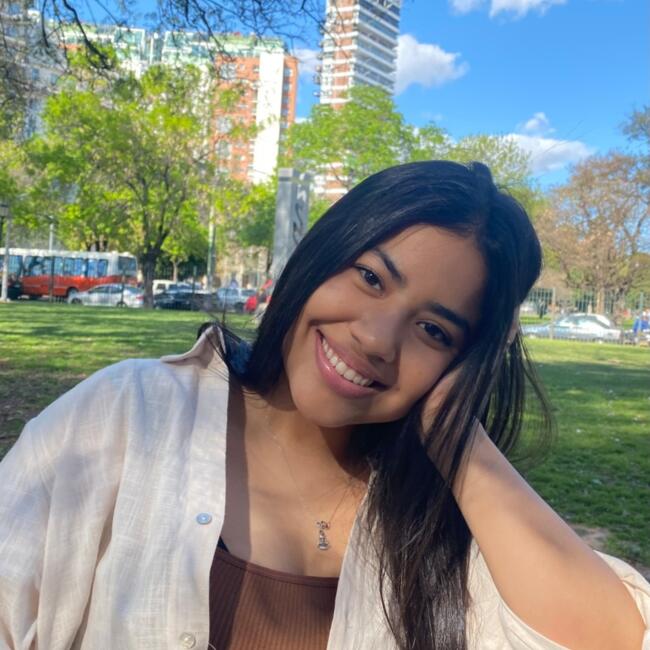 Babysitter in Buenos Aires: Alejandra