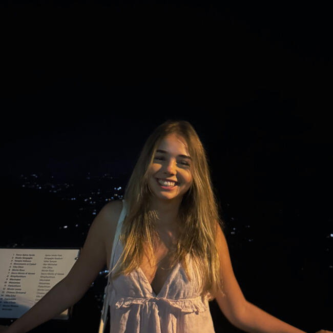 Babysitter in Uster: Leandra