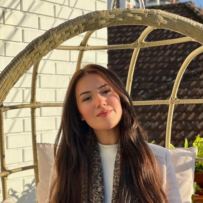 Babysitter in Dois Irmãos (Rio Grande do Sul): Djuli