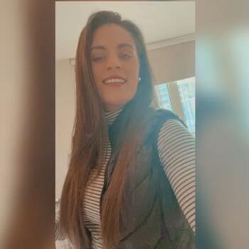 Canguro en Ripollet: Iris Tellez