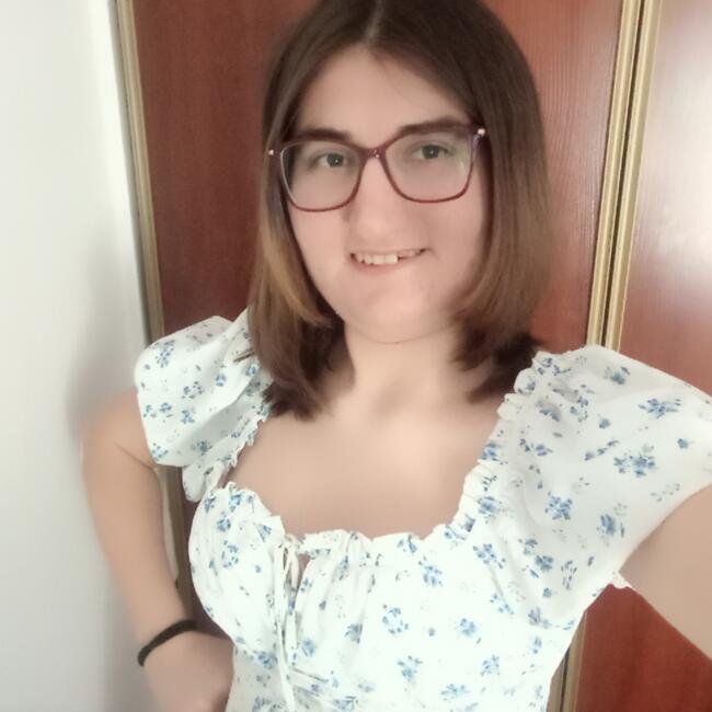 Babysitter in Almada: Andreia Cristina