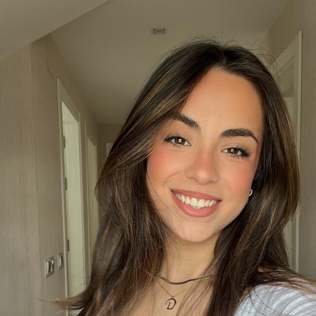 Canguro en Pozuelo de Alarcón: Daniela