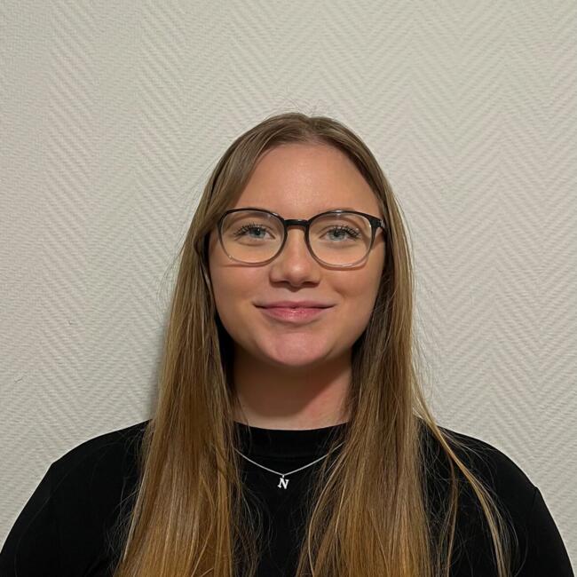 Babysitter in Halle: Noémie