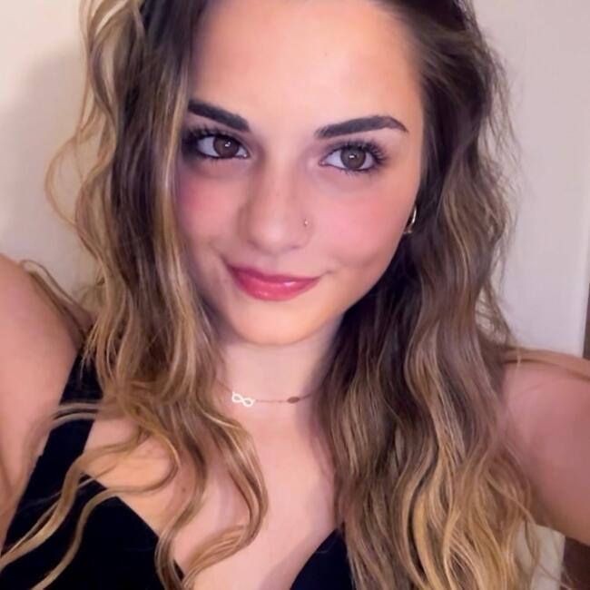 Babysitter στην περιοχή Βούλα: Despina