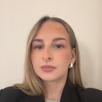 Babysitter in Toulouse: Agathe