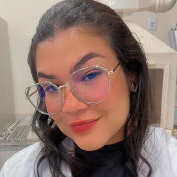 Babysitter in Campo Grande: Maria