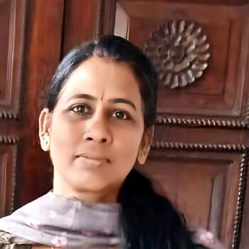 Thrissur में बेबीसिटर: Nirmala