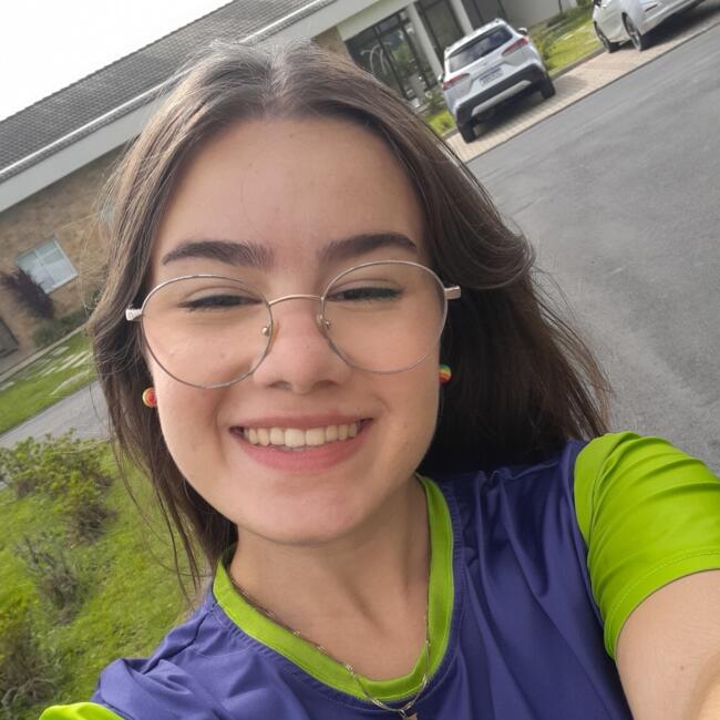 Babá em São José dos Pinhais: Kamila