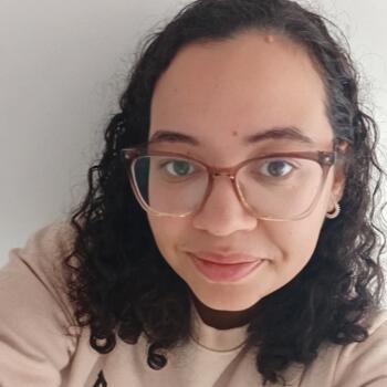 Babysitter in Cachoeirinha: Luciana