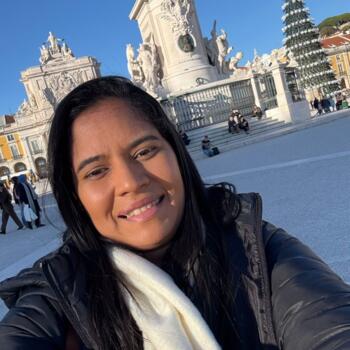 Babysitter in Oeiras: BRUNA