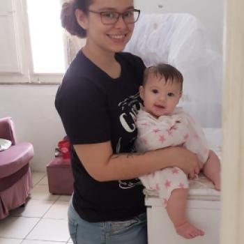 Babysitting job Fortaleza: babysitting job Aline